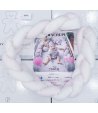 Treccia Paracolpi Imbottita per Neonata Bimba, Rosa e Bianco, in Morbido Cotone, Anallergico, Anti-Acaro, Traspirante, 7Sons