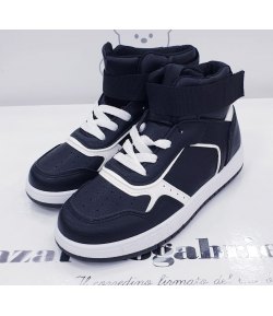 Scarpe Sneakers Bimbo e Bambino, Nere e Bianche, Lacci e Cinturino a Strappo, Mod. Jordan, in Ecopelle, Black