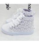 Scarpe Sneakers Bimba e Bambina Bianche in Ecopelle con Pizzo Floreale e Lacci in Raso Eleganti per Cerimonia e Casual, GD